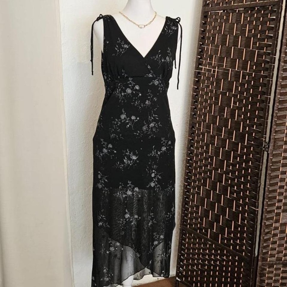 Women's Y2k Black Floral Lace Midi Dress with Tie Straps Size Medium